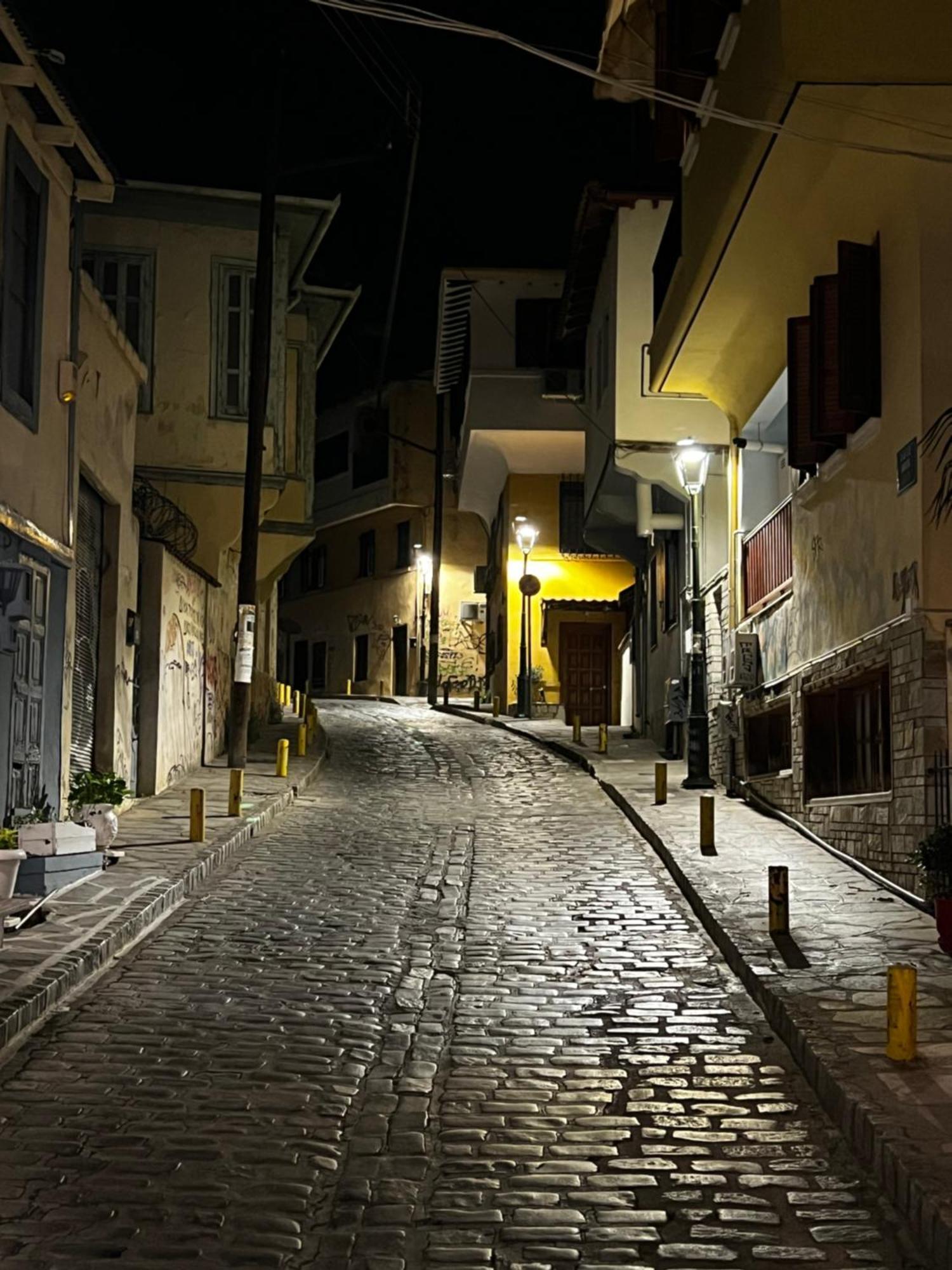 Vintage Experience Στην Άνω Πολη Lägenhet Thessaloníki Exteriör bild